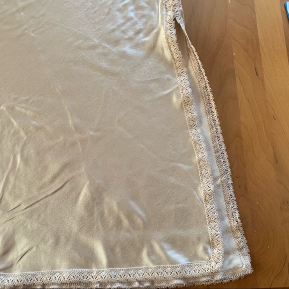 Tracy 100%silk lacy deep v slip in champagne -Large - Picture 14 of 16